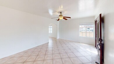 Building Photo - Charming Cottage Located In Carlsbad Village / Two Blocks From The Beach!