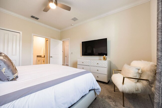 Building Photo - 2738 Oxymoron Wy