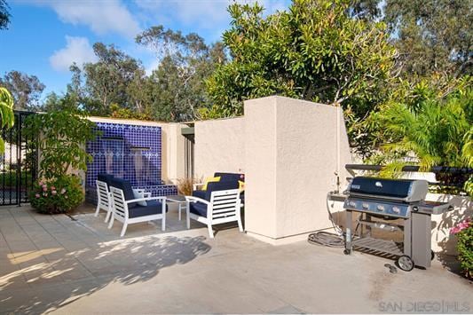 Building Photo - 2770 Caminito Cedros