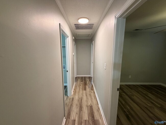 Building Photo - 1087 Seminary St