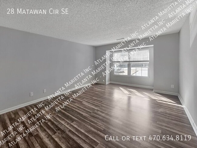 Building Photo - Stylish 2-Bedroom, 2-Bath End-Unit Condo i...