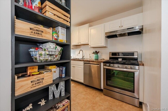 Building Photo - 614 Franklin Blvd