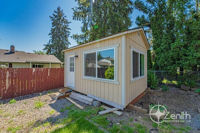 Building Photo - 4213 NE 139th Ave