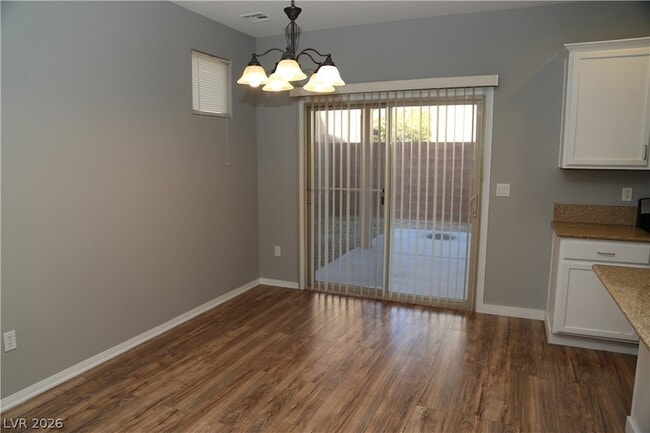 Building Photo - 10642 Cave Ridge St