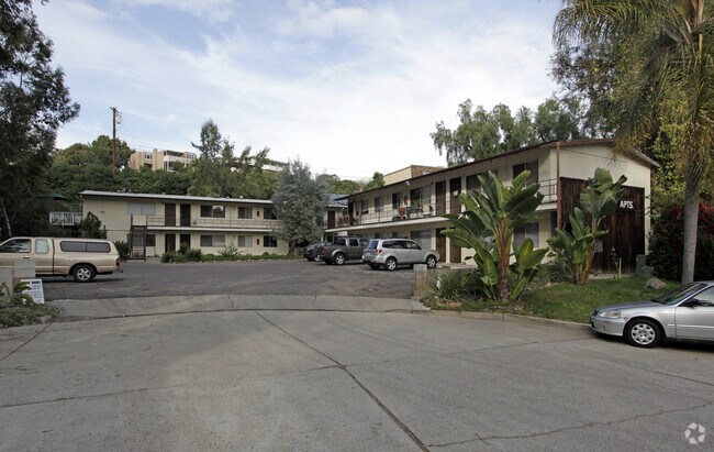 Primary Photo - Shady Glen Apartments