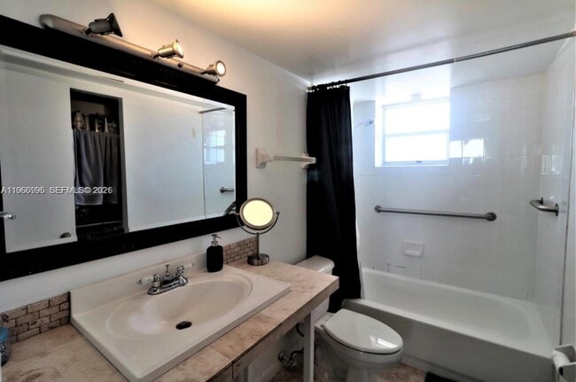 Building Photo - 2903 N Miami Beach Blvd