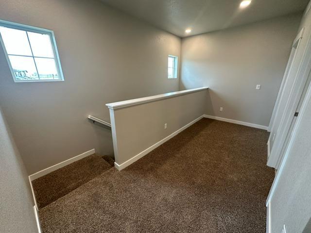 Building Photo - 4190 S Park Dr