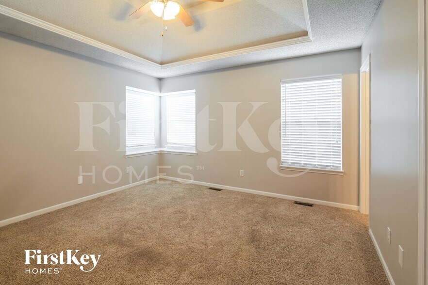 Building Photo - 707 Corrington Dr
