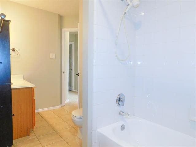 Building Photo - 3512 Yale Dr