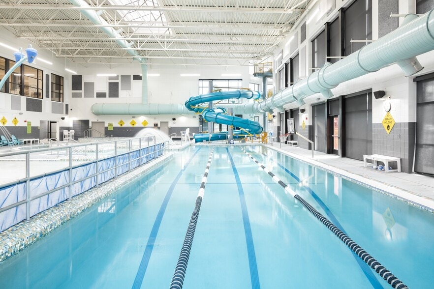 Erie Recreation Center Pool - The Cottages at Erie Commons