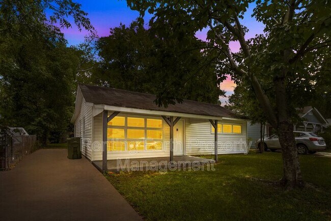 Primary Photo - 4014 Chelsea Dr