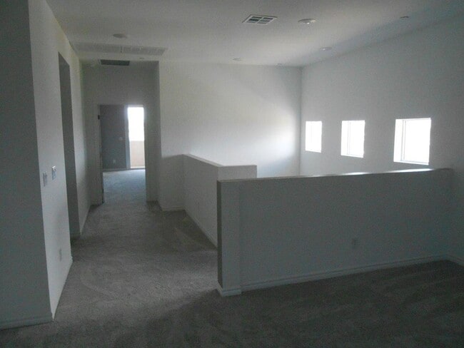 Building Photo - Beautiful Spacious Home in Henderson