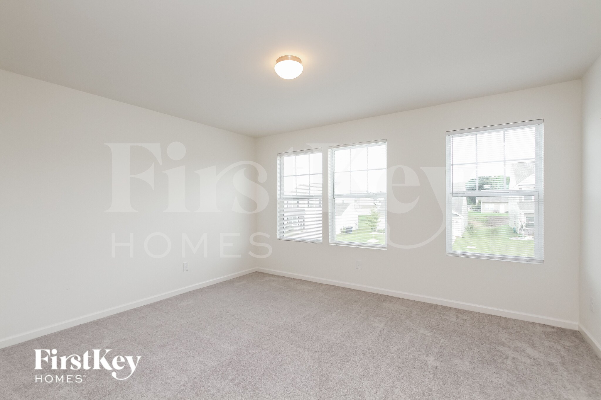 Building Photo - 167 Hidden Lakes Rd