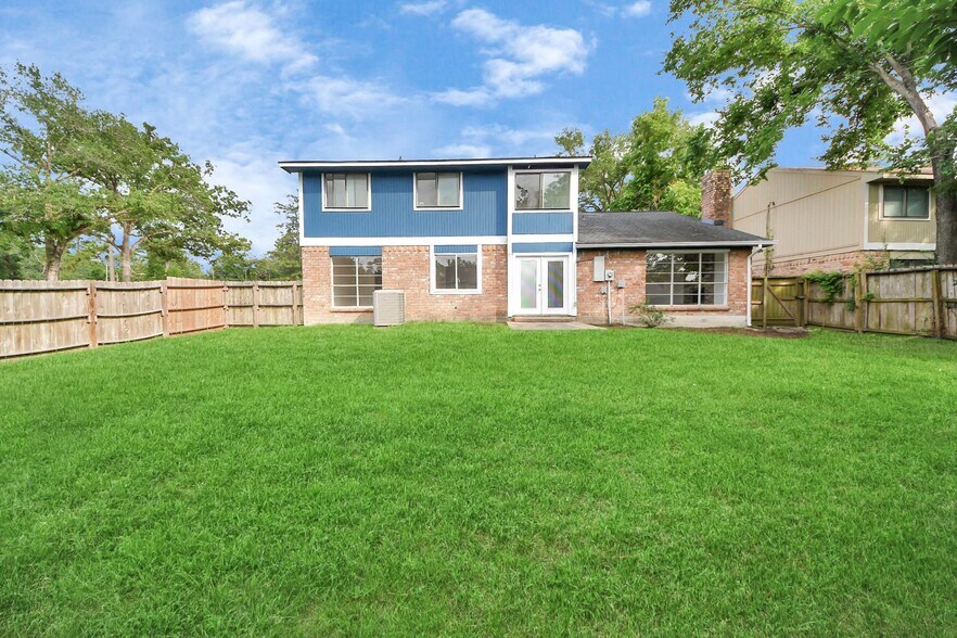 Building Photo - 3223 Deer Valley Dr