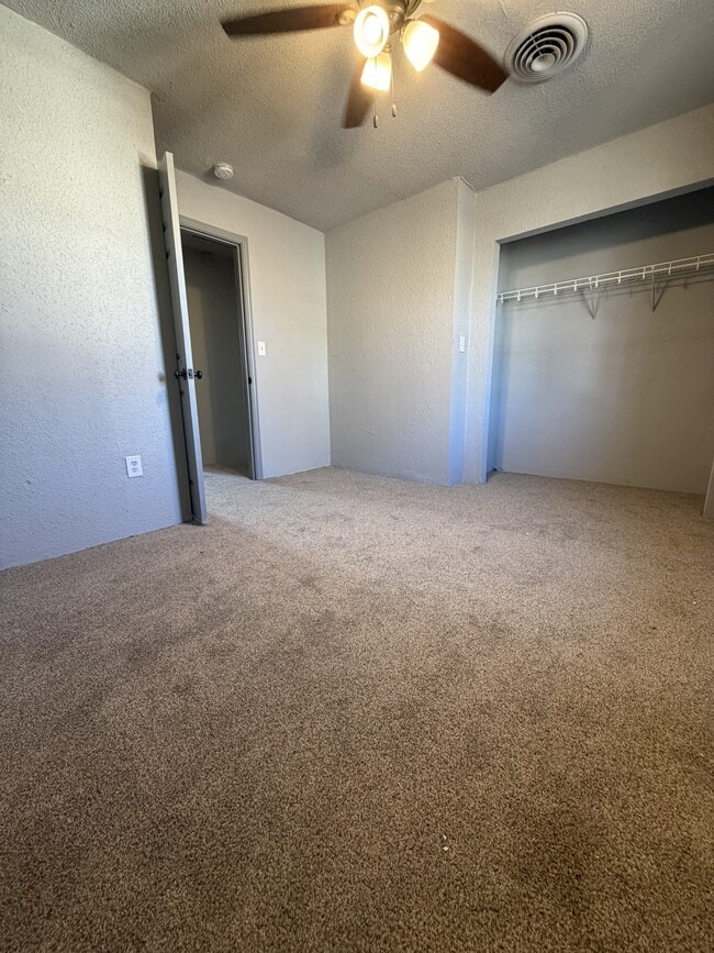 Building Photo - 507 S 1st St