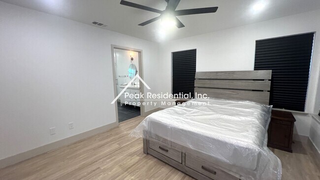 Building Photo - Updated 3bd/2b Home Near UCD Med Center!