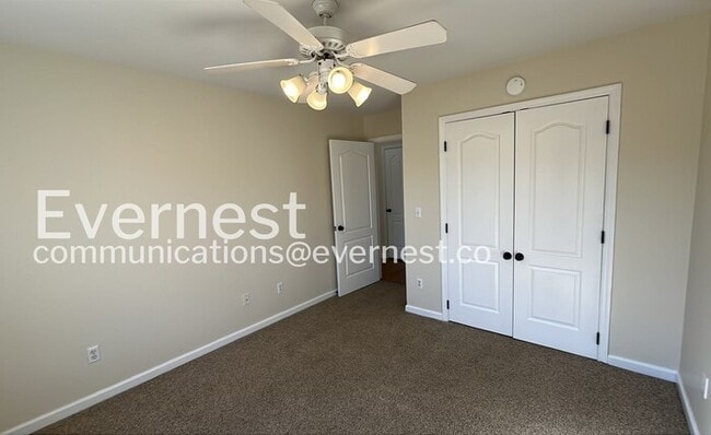 Building Photo - 14 Fawn Ln