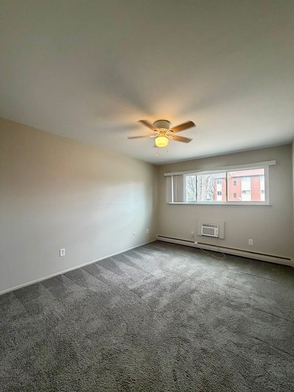 Building Photo - 1213 Sycamore St