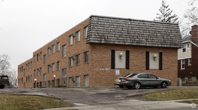 Primary Photo - Coach Arms Apartments