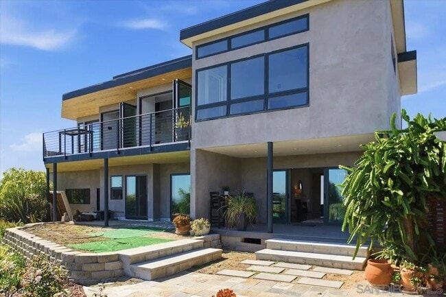 Building Photo - 5447 Soledad Rd