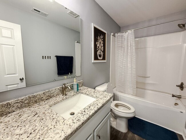 Building Photo - 7019 Laurinburg Rd