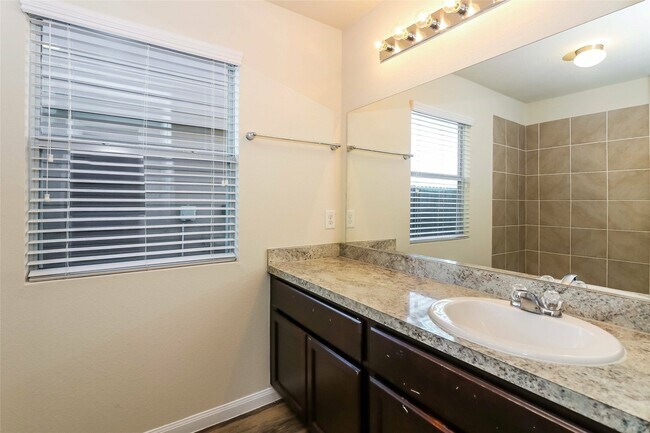 Building Photo - 5410 Aranas Ln