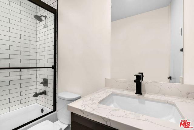 Primary Photo - 15328 Weddington St