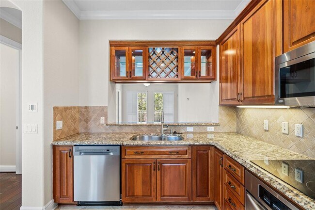 Building Photo - 6002 Printery St