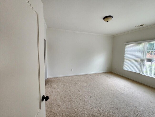 Building Photo - 5430 Delmonte Dr