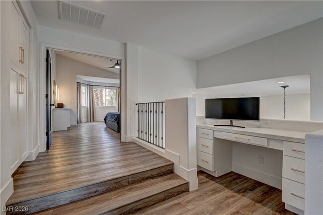 Building Photo - 9817 Park Brook Ave