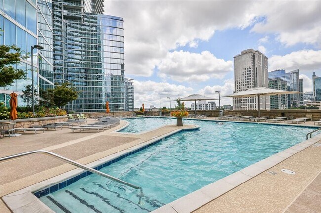 Building Photo - 1080 Peachtree St NE