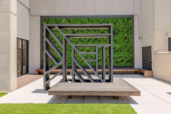 Building Photo - 14703 Park Row Blvd