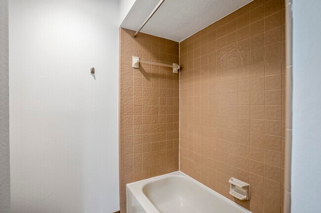 Building Photo - 38 Devonshire Dr
