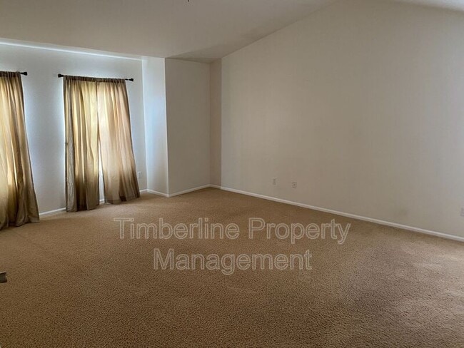 Building Photo - 14480 Tierra Dr