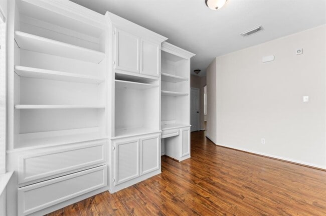 Building Photo - 5414 Barleycorn Ln