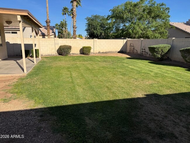 Building Photo - 2033 E Saratoga St