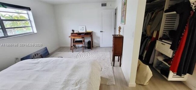 Building Photo - 1605 Meridian Ave