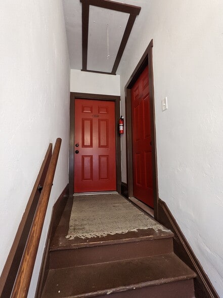 2nd floor apartment - 3554 4th Ave