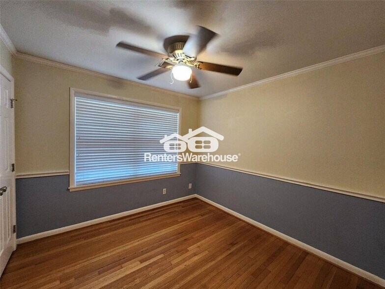 Building Photo - 6418 Woodbrook Ln