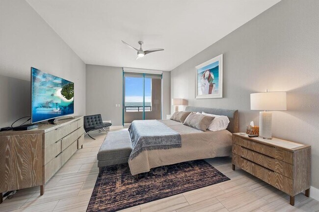 Building Photo - 1560 Gulf Blvd