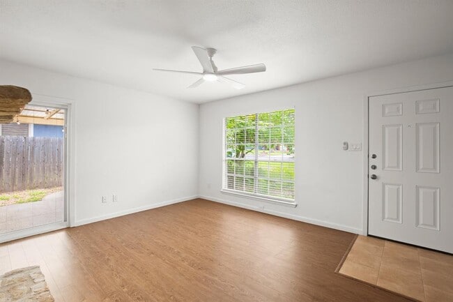 Building Photo - 1212 Dunstan Dr