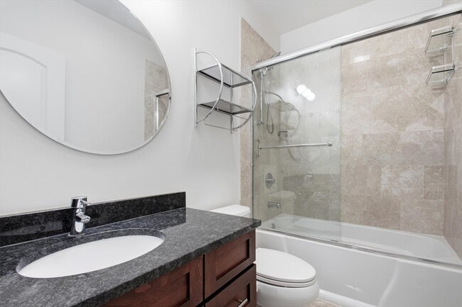 Building Photo - 2340 W Adams St