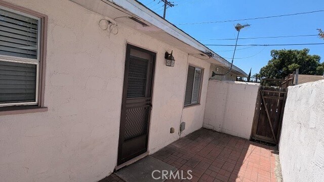 Building Photo - 209 N Florence St