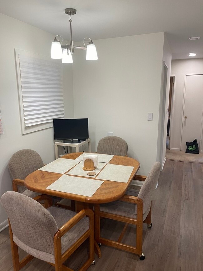 Building Photo - 8326 Christiana Ave