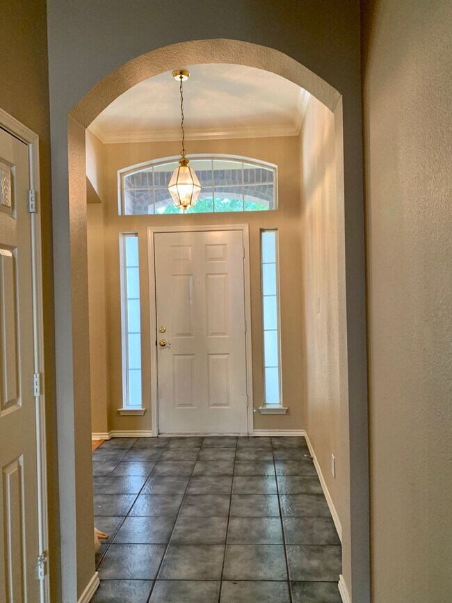 Building Photo - Cavender