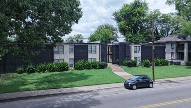Building Photo - 151 N Belvedere Blvd