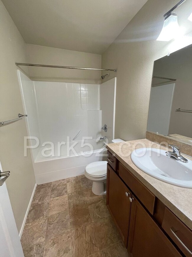 Building Photo - 2 Bedroom, Lower Level Duplex