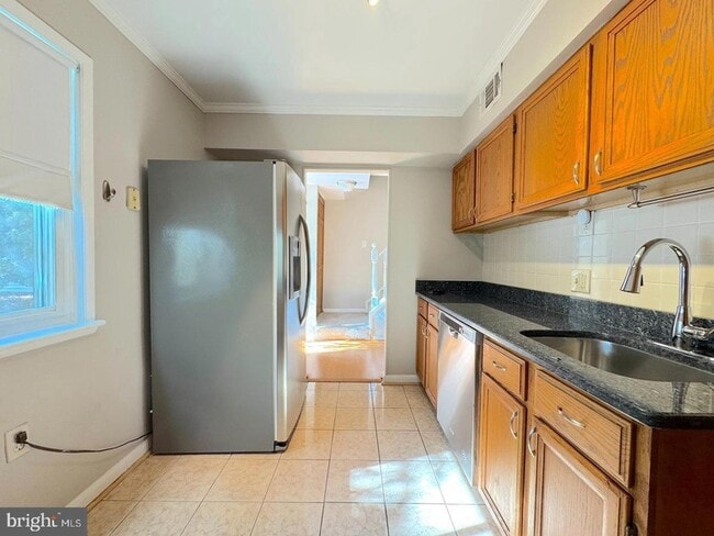 Building Photo - 2334 Antiqua Ct