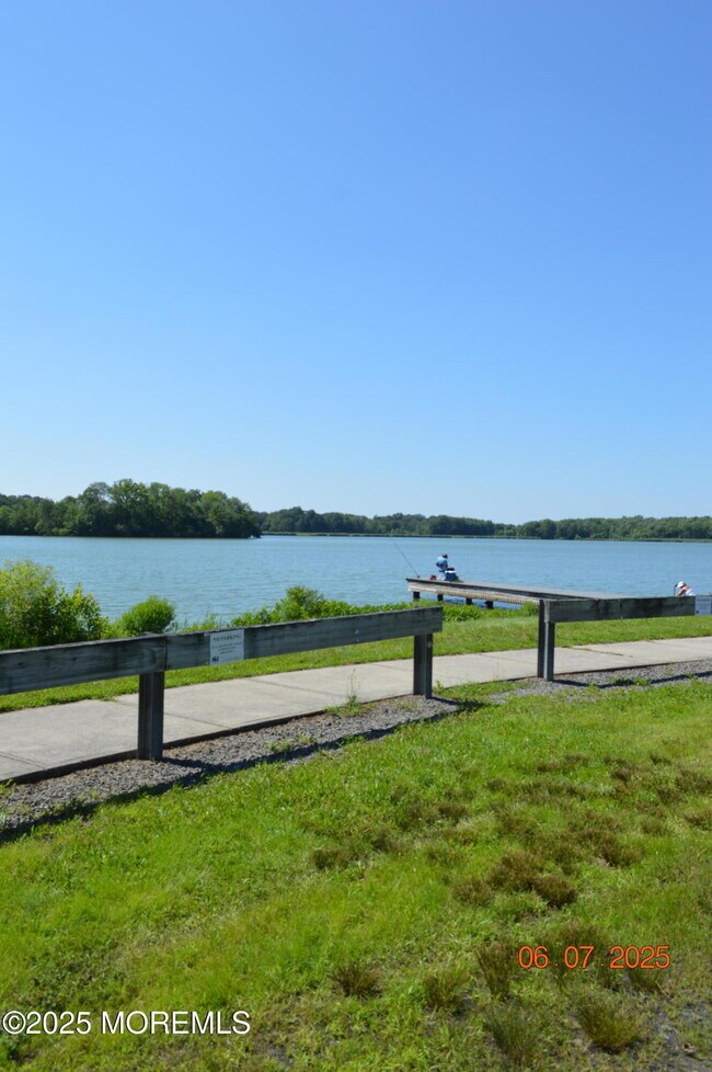 Building Photo - 14 Homestead Ln