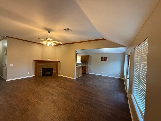 Building Photo - 15920 Korie Dr